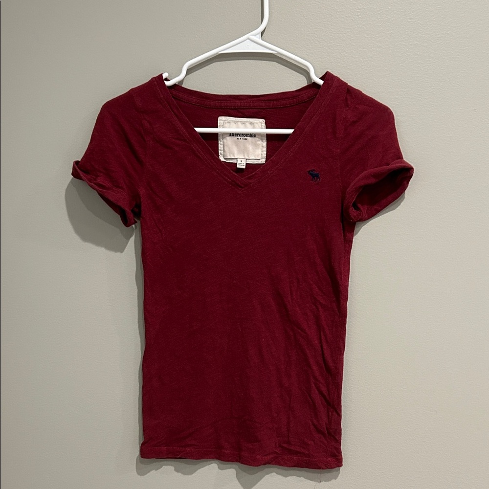 Abercrombie & Fitch Burgundy V-Neck Tee